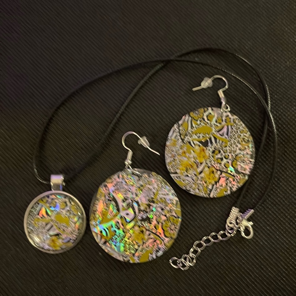 Necklace set